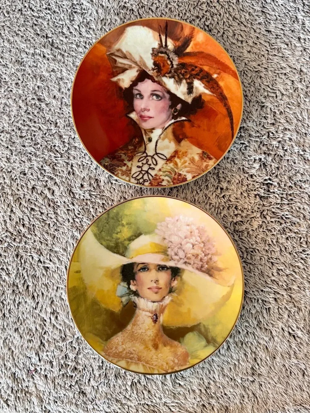 Vintage 22K Gold Set of 2 Avon Mrs PFE Albee Four Seasons Plates D W Sheffler